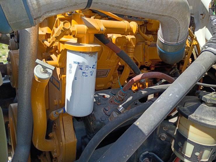2005-ford-f750-image-18