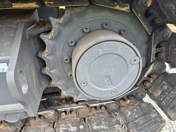 2024-takeuchi-tb290-image-94