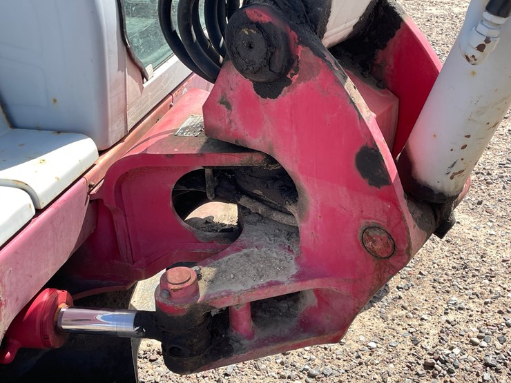 #1001-•-2012-takeuchi-excavator-image-17