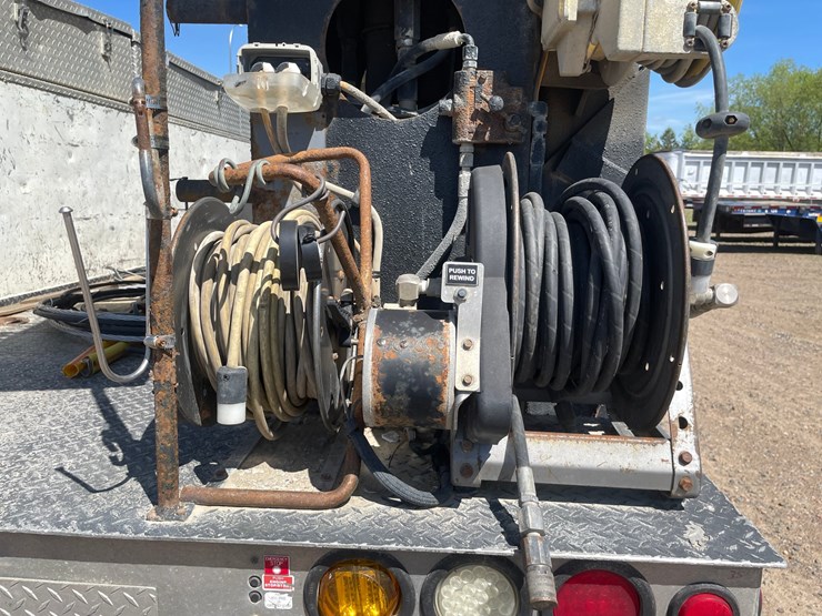2013-international-durastar-4400-image-50
