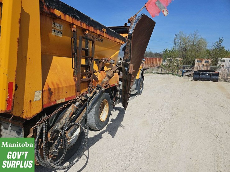 2008-international-workstar-7600-image-11