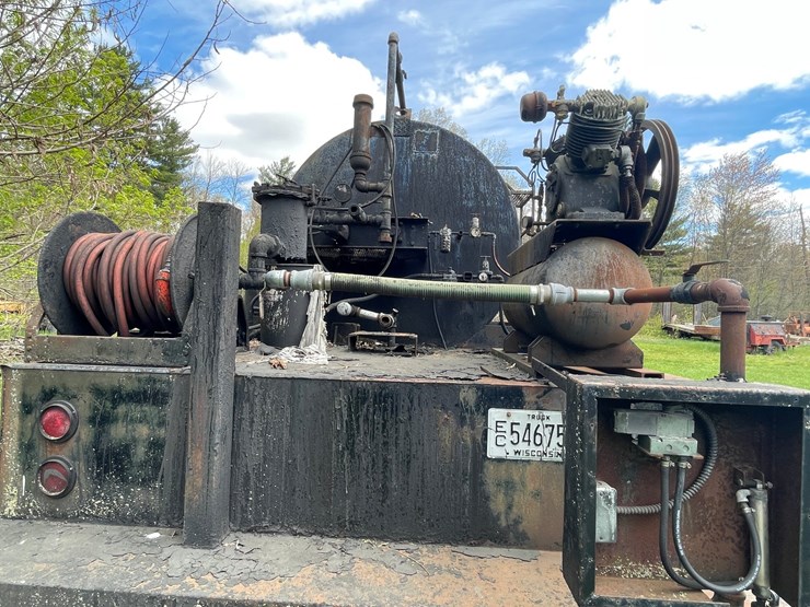 #2881-•-1990-international-sealcoating-truck-(has-wi-title)-(or)-image-22