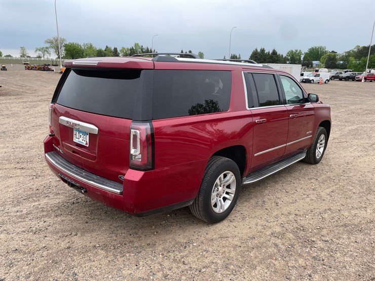 2015-gmc-yukon-denali-image-5