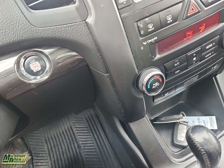 2011-kia-sorento-image-25