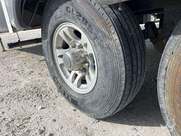 2013-forest-rive-brookstone-310ls-5th-wheel-t/a-travel-trailer-image-53