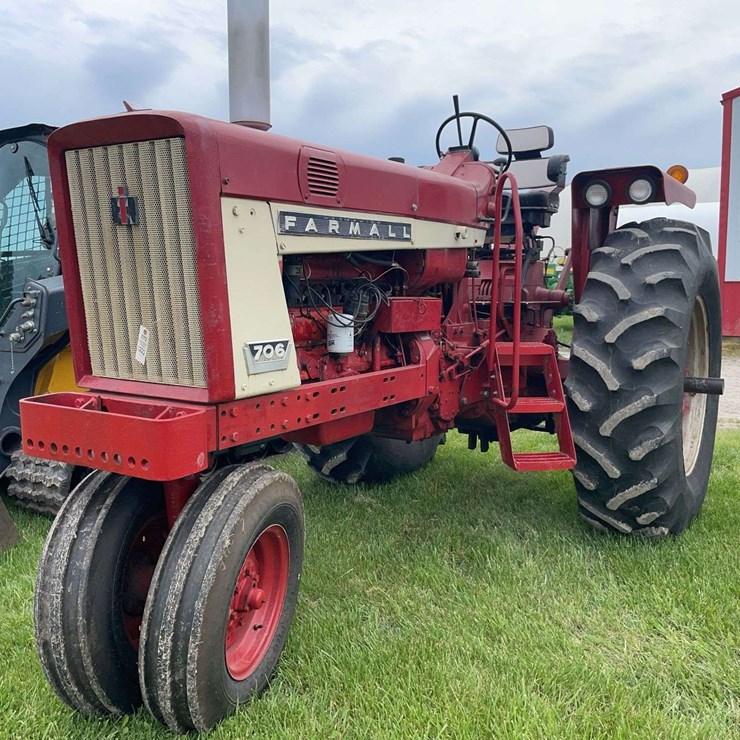 INTERNATIONAL 706