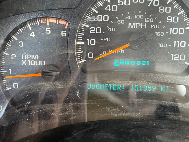 2005-chevrolet-3500-image-40