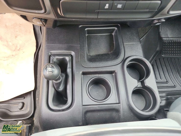 2017-dodge-2500-image-21