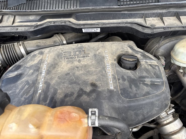 2016-dodge-1500-image-55