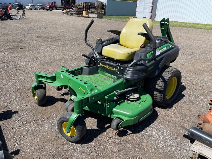 2016-john-deere-z915b-image-1