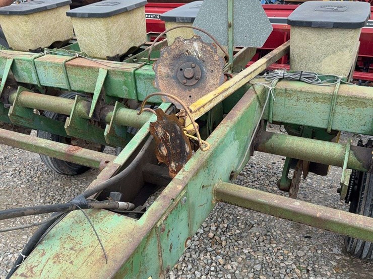 john-deere-7000-image-7