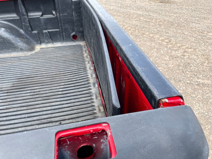 #1304-•-2005-gmc-sierra-pickup-truck-*non-runner*-(has-mn-title)-image-22