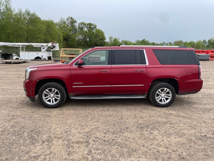 2015-gmc-yukon-denali-image-2