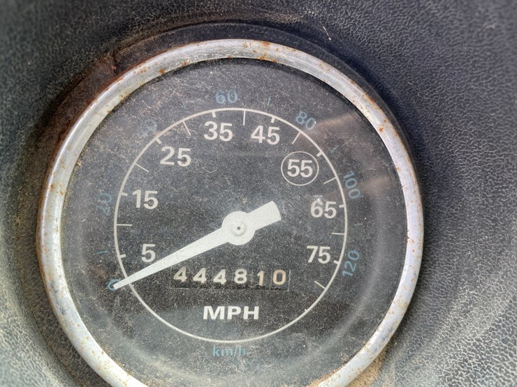 1980-ford-9000-image-73