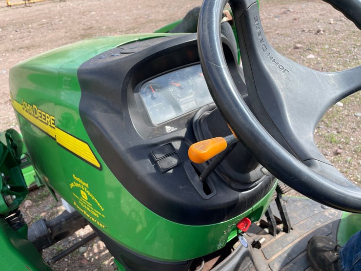 2005-john-deere-4120-image-40