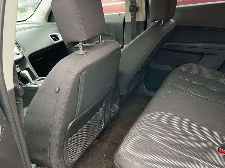2011-chevrolet-equinox-image-10