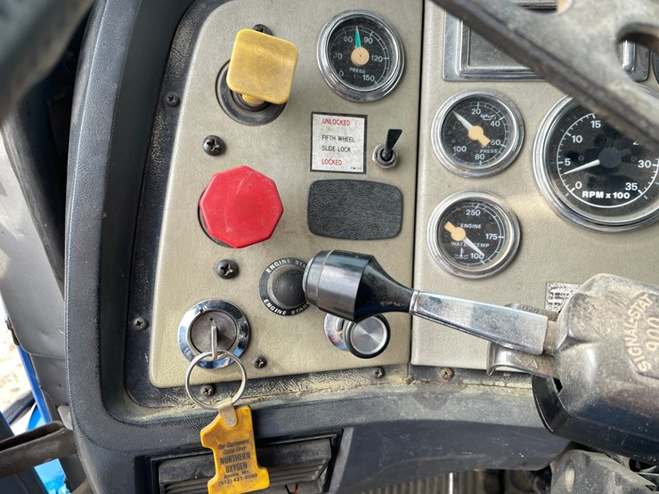 1994-ford-l9000-image-57