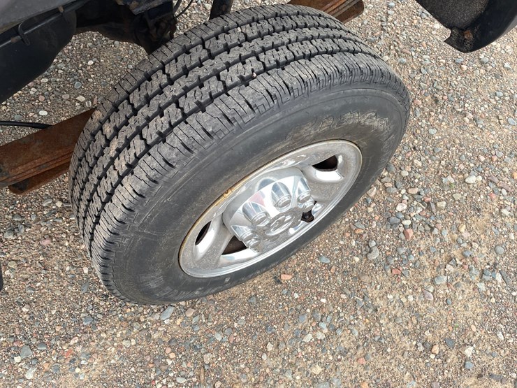 2013-dodge-2500-image-11