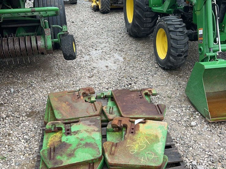john-deere-12-image-4