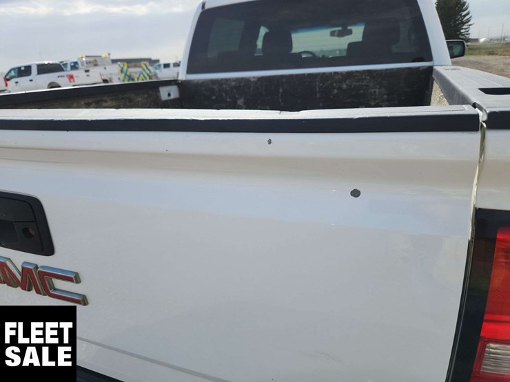 2015-gmc-sierra-1500-image-39