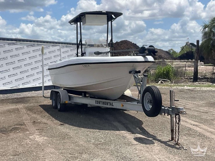 1995-cobia-194sf-with-2015-continental-t/a-boat-trailer-image-2