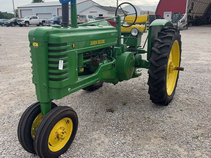 1950-john-deere-b-image-3