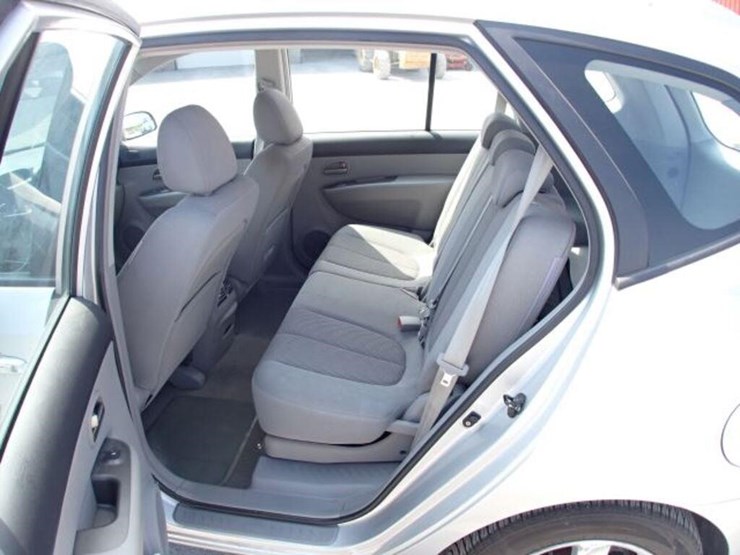 2007-kia-rondo-ex-sport-utility-vehicle-knafg52667-image-27