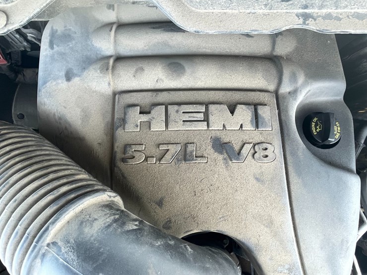 2016-dodge-ram-1500-image-19