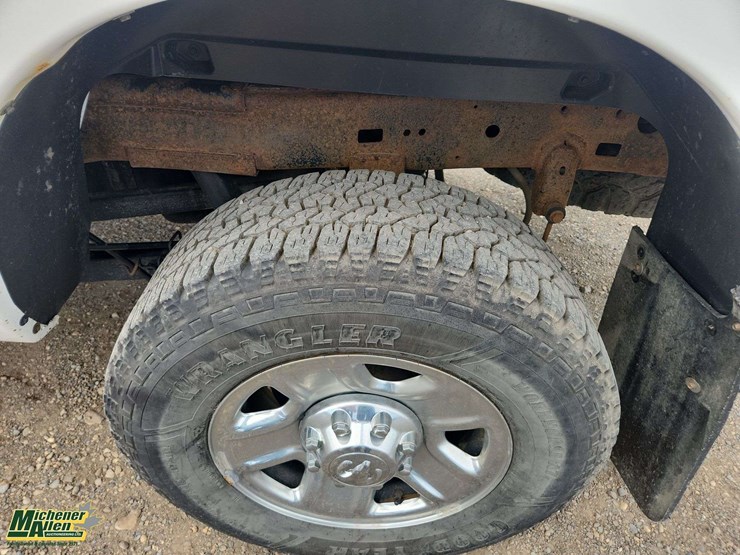 2017-dodge-2500-image-11