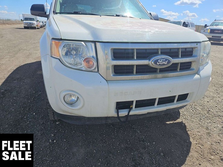 2011-ford-escape-image-33