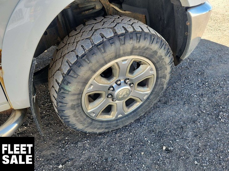 2014-dodge-2500-image-12