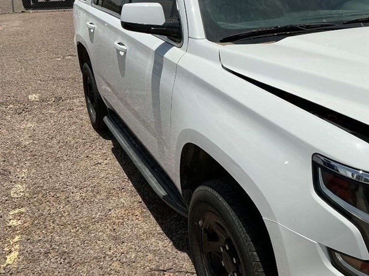 2019-chevrolet-tahoe-image-14