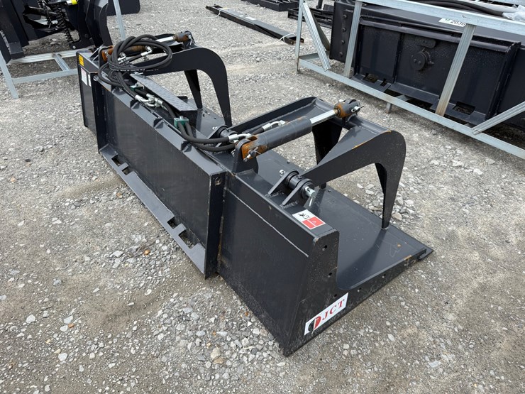 #2037-•-jct-84"-skid-steer-grapple-inv#-49454-image-1