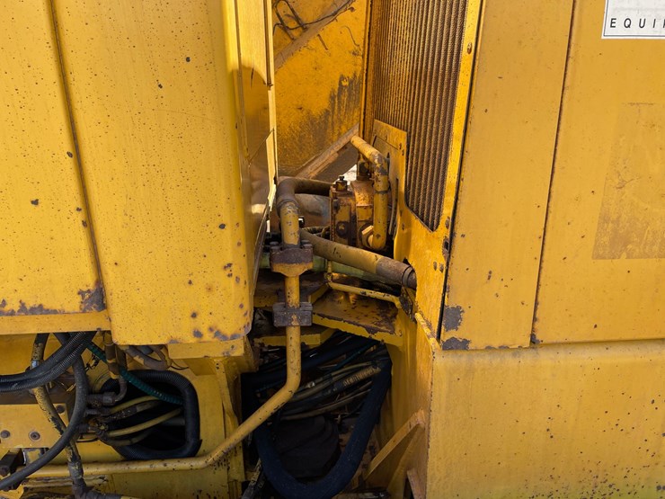 1993-deere-772bh-image-32