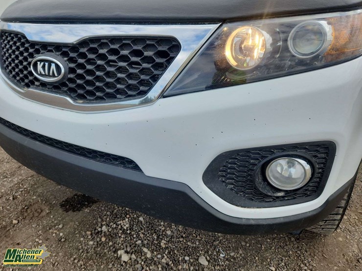 2011-kia-sorento-image-42