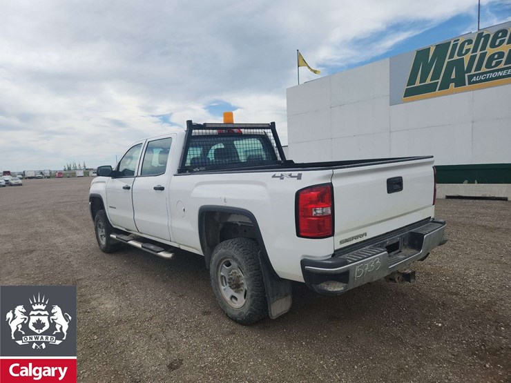 2015-gmc-sierra-2500hd-image-3