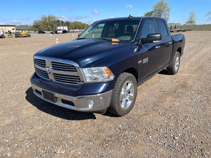 #1312-•-2016-dodge-ram-pickup-truck-(has-mn-salvage-title)-image-1