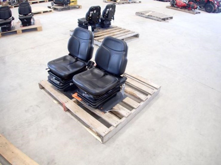 qty-of-(2)-cobo-tractor-seats-image-6
