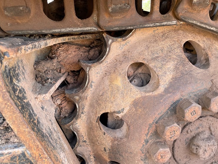 1982-caterpillar-215-image-22
