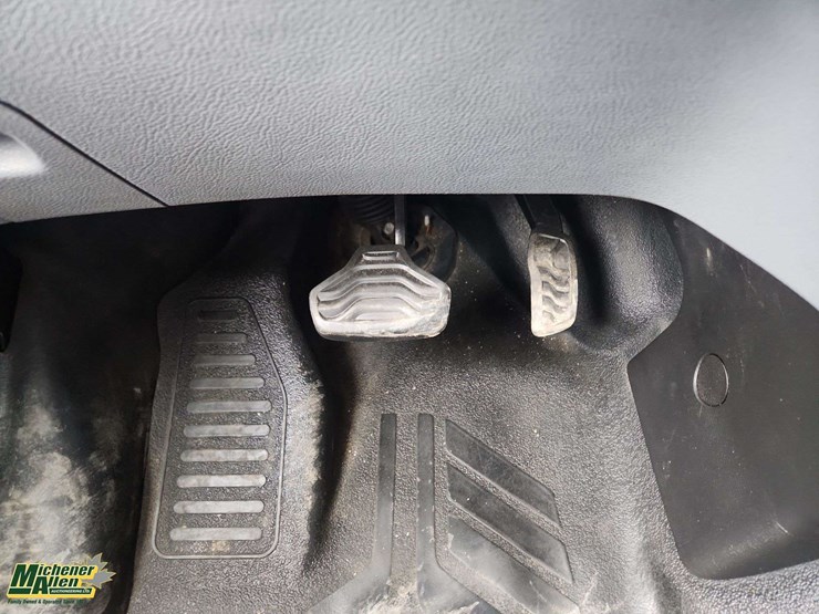2016-ford-transit-image-23