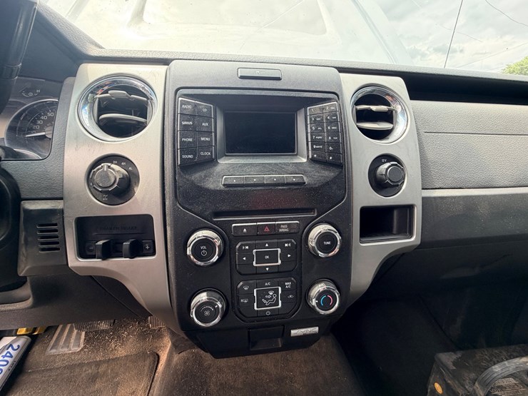 2014-ford-f150-image-45