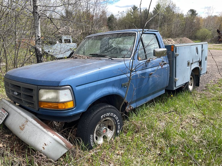 1993-ford-f150-xl-image-1