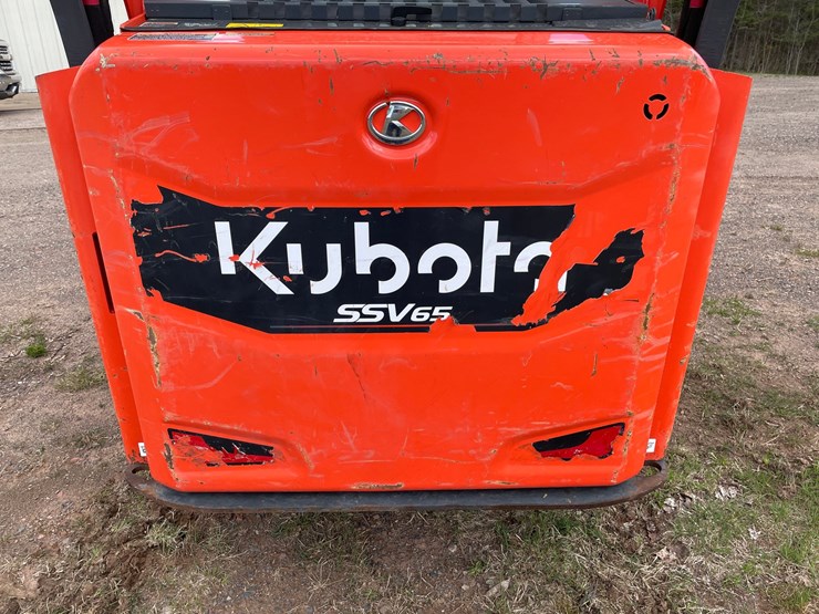 2022-kubota-ssv65-image-24