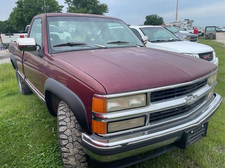1994-chevrolet-k1500-image-2