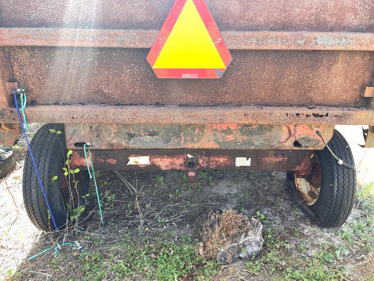 #2833-•-truck-box-on-running-gear-(or)-image-7