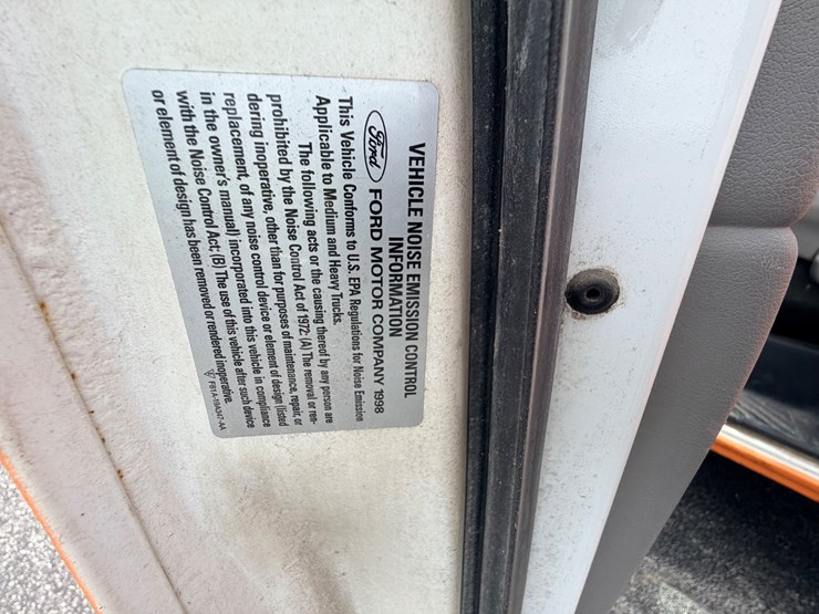 #24061-•-1998-ford-econoline-box-truck-image-37