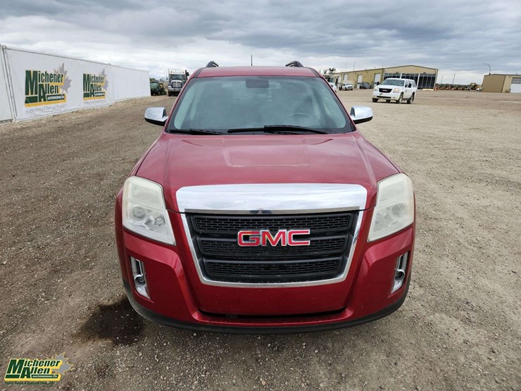 2013-gmc-terrain-slt-image-9