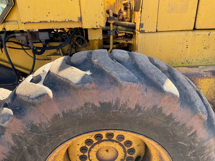 1993-deere-772bh-image-31