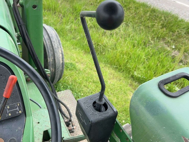 john-deere-2940-image-26