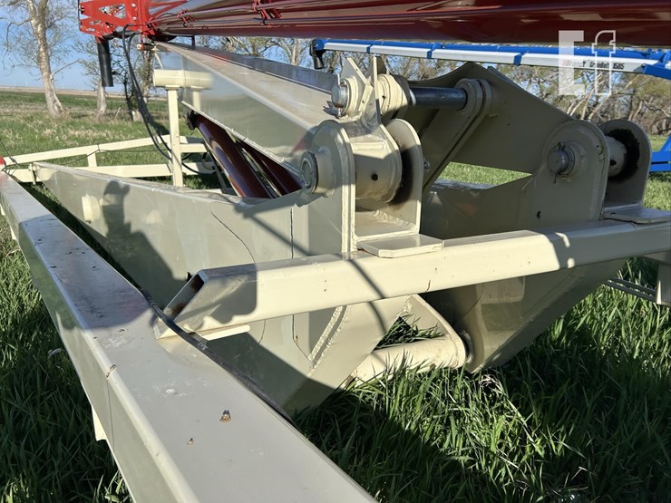 buhler-farm-king-16104-image-51